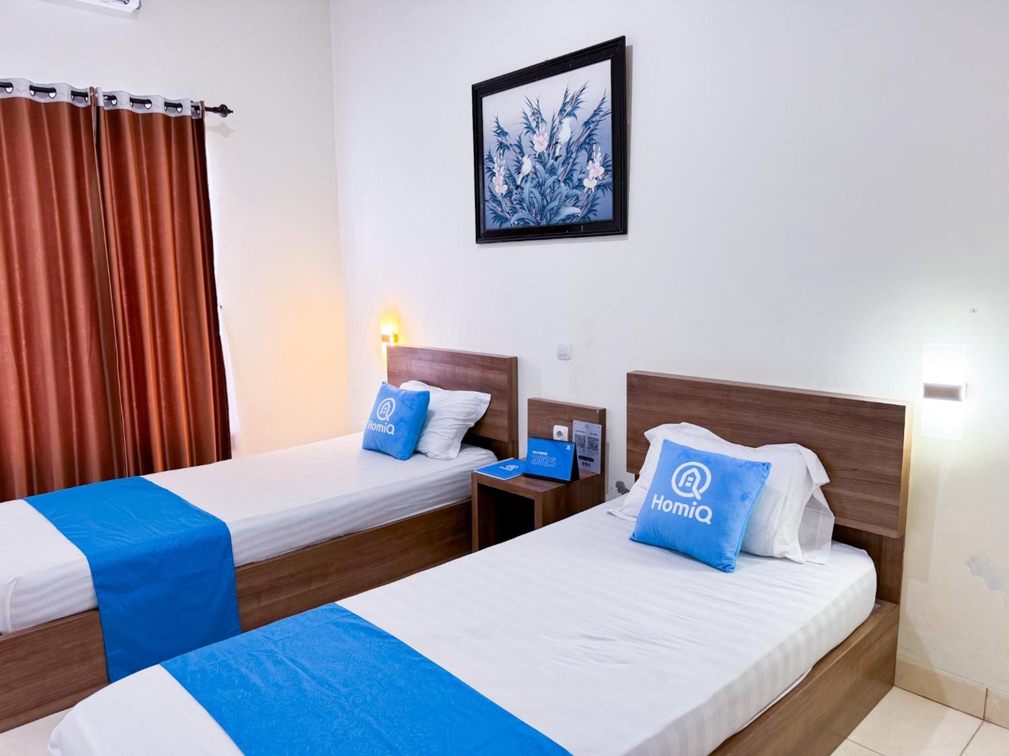 Adiputra Guesthouse 2 By Homiq Ngabean Esterno foto